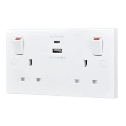 BG White Double 13A Switched Socket With USB X2 4.2A & White Inserts
