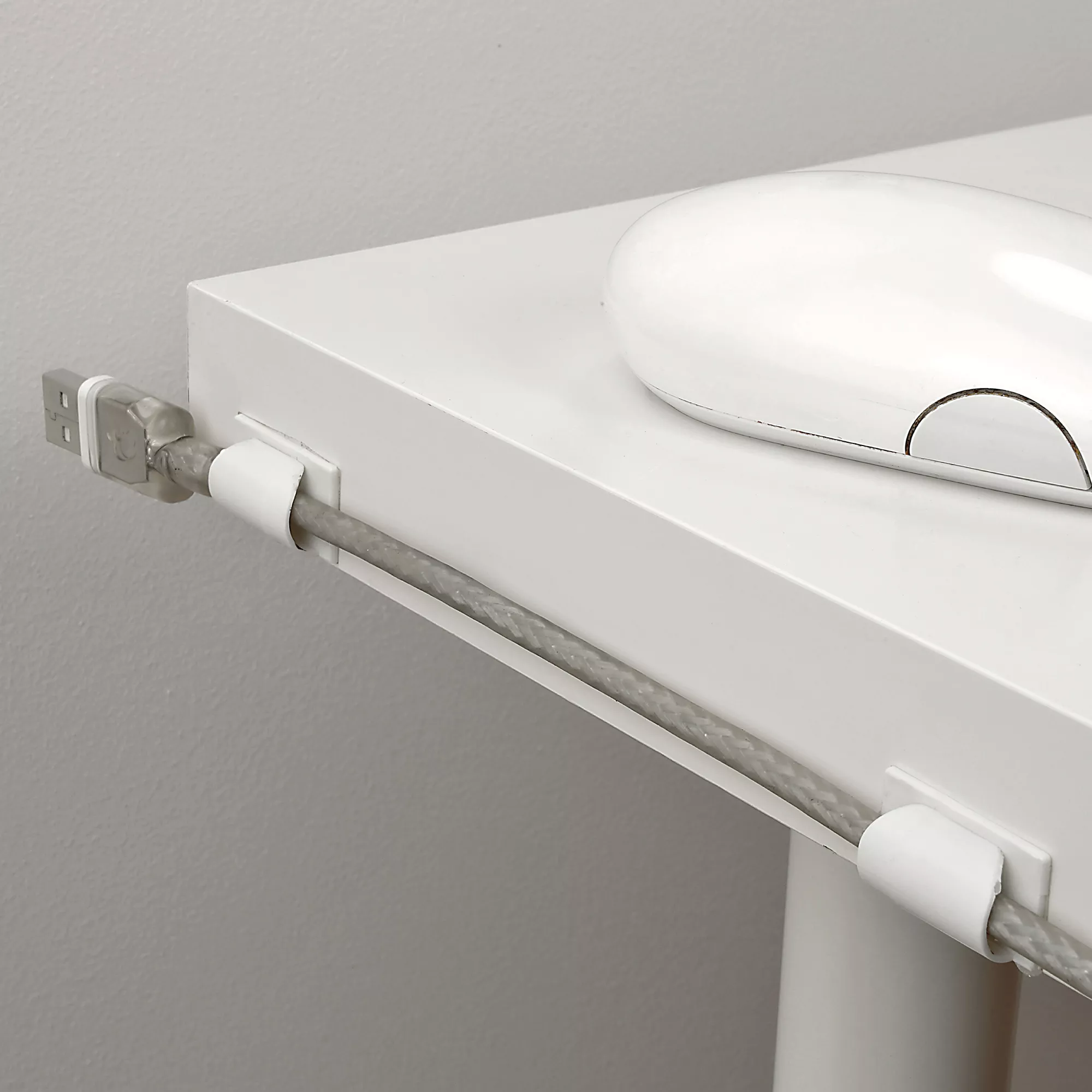 D-Line White 4 Piece Cable Tidy Kit 8 D-Line White 4 Piece Cable Tidy Kit - Image 6