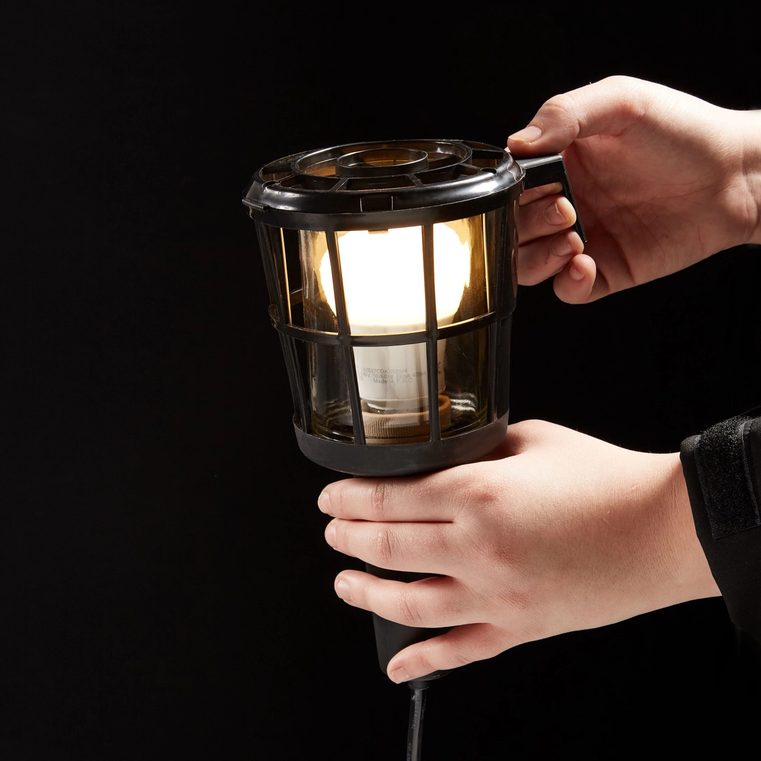 Diall Black Inspection Light 60W 220-240V 5 Diall Black Inspection Light 60W 220-240V - Image 3