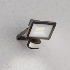 GoodHome Lucan AFD1018-IB Black Mains-powered Cool White Outdoor LED PIR Floodlight 2000lm 9 GoodHome Lucan AFD1018-IB Black Mains-powered Cool White Outdoor LED PIR Floodlight 2000lm -Professional Electrical Lighting Store goodhome lucan afd1018 ib black mains powered cool white outdoor led pir floodlight 2000lm5059340191379 kfg