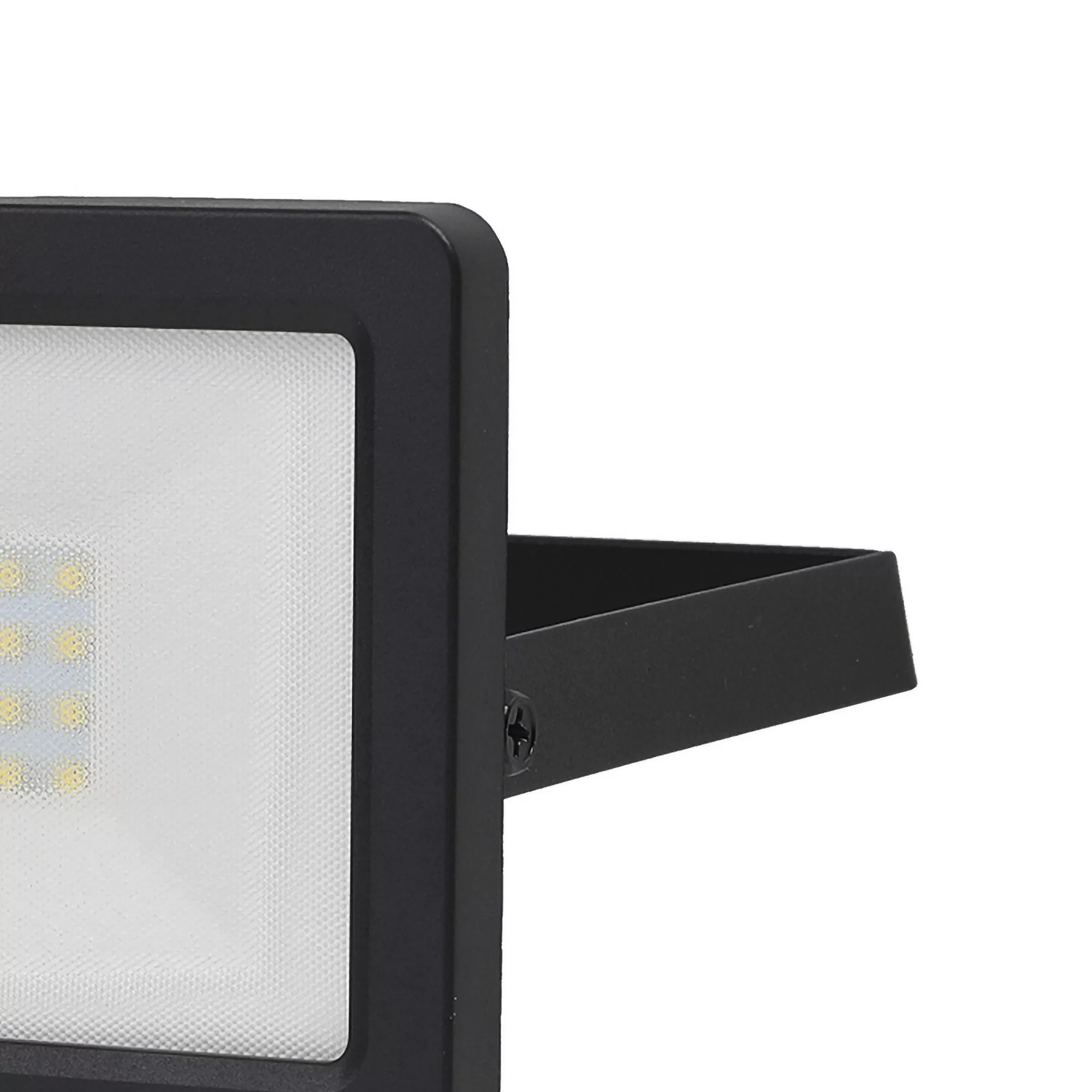 GoodHome Lucan AFD1018-IB Black Mains-powered Cool White Outdoor LED PIR Floodlight 2000lm 6 GoodHome Lucan AFD1018-IB Black Mains-powered Cool White Outdoor LED PIR Floodlight 2000lm - Image 4
