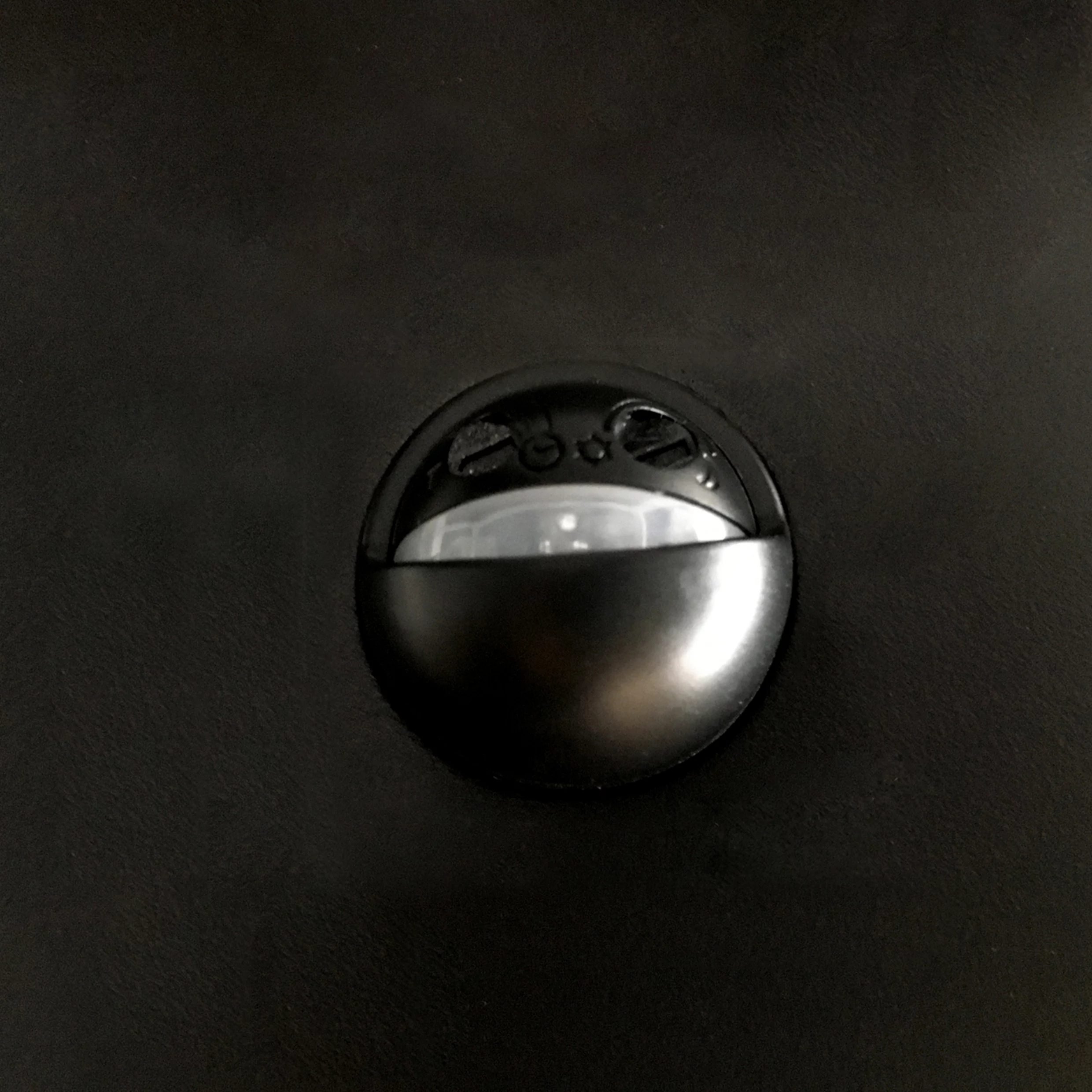 GoodHome Lutak Fixed Matt Dark Grey Integrated LED PIR Motion Sensor Outdoor Wall Light 6 GoodHome Lutak Fixed Matt Dark Grey Integrated LED PIR Motion Sensor Outdoor Wall Light - Image 4