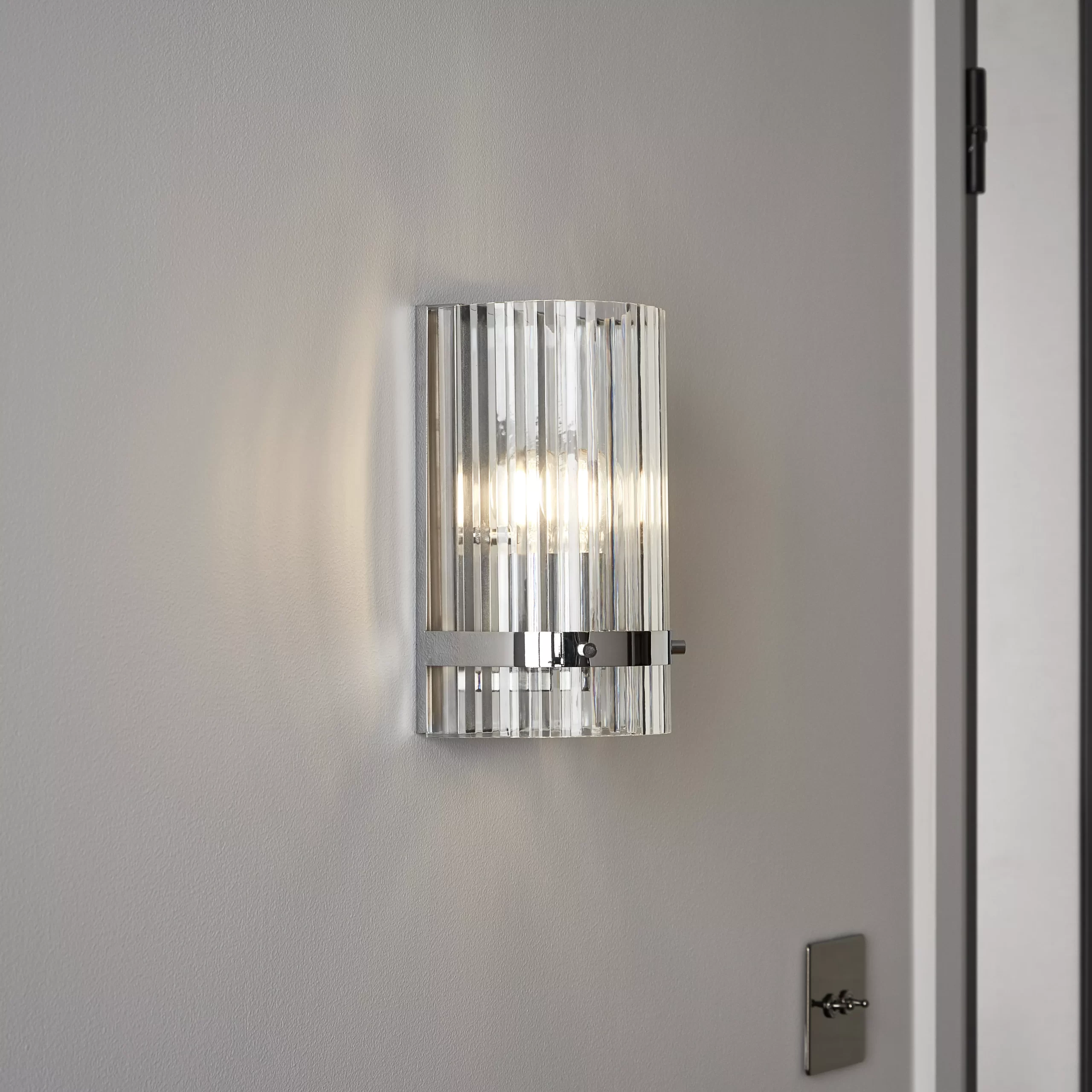 GoodHome Rhyolit Ribbed Chrome Effect Wall Light 3 GoodHome Rhyolit Ribbed Chrome Effect Wall Light