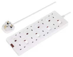 Masterplug 8 Socket 13A Switched White Extension Lead, 2m