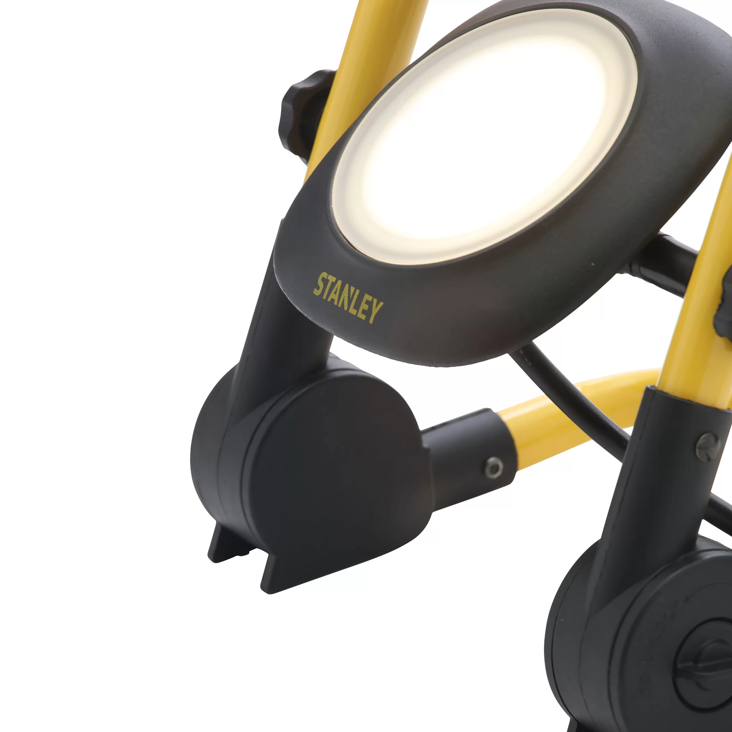Stanley 20W 1600lm Corded Integrated LED Folding Work Light 5 Stanley 20W 1600lm Corded Integrated LED Folding Work Light - Image 3