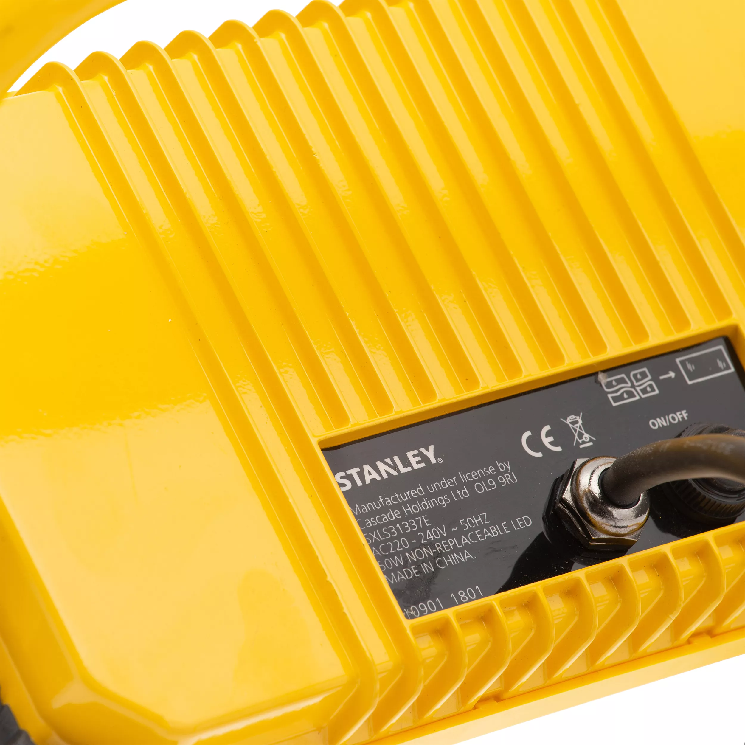 Stanley 50W 3900lm Corded Integrated LED Folding Work Light 5 Stanley 50W 3900lm Corded Integrated LED Folding Work Light - Image 3