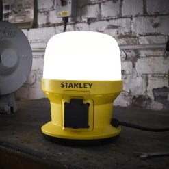 Stanley Area Globe 30W 2600lm Corded Integrated LED Work Light 13 Stanley Area Globe 30W 2600lm Corded Integrated LED Work Light -Professional Electrical Lighting Store stanley area globe 30w 2600lm corded integrated led work light5020024901751 03i