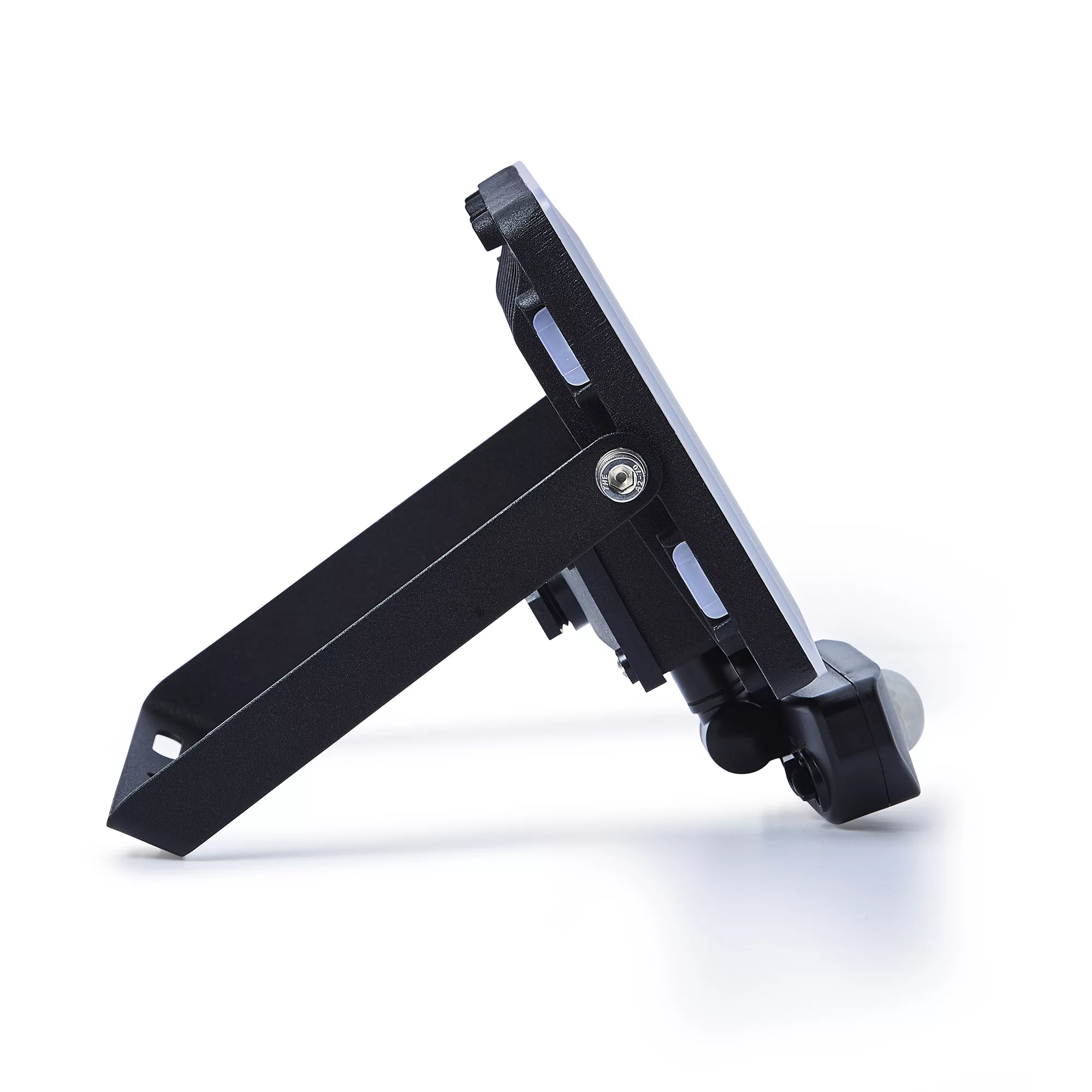 Stanley Black / Frosted Opal Mains-powered Cool Daylight LED PIR Slimline Floodlight 2700lm 5 Stanley Black / Frosted Opal Mains-powered Cool Daylight LED PIR Slimline Floodlight 2700lm - Image 3