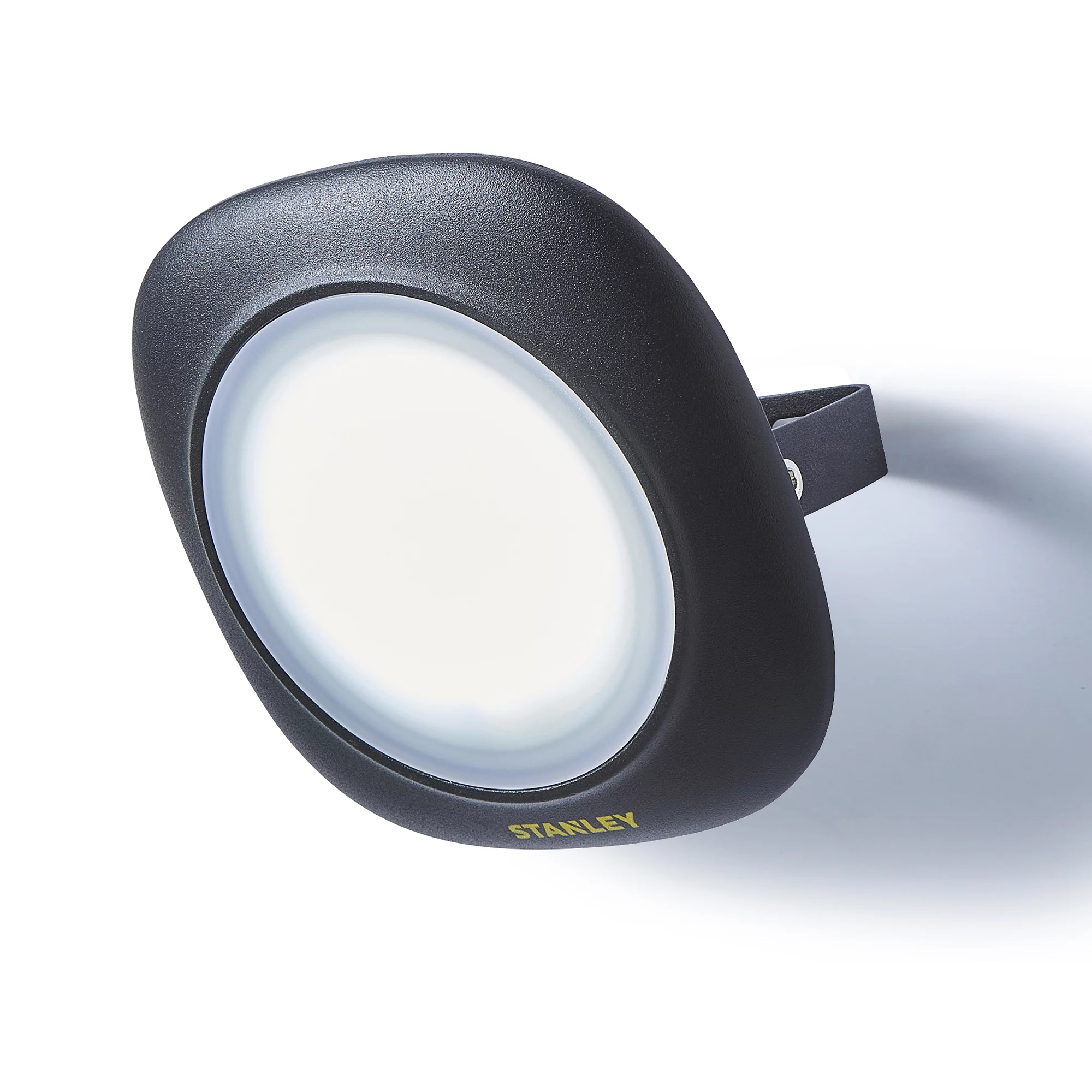 Stanley Black Mains-powered Cool Daylight LED Without Sensor Slimline Floodlight 2700lm 3 Stanley Black Mains-powered Cool Daylight LED Without Sensor Slimline Floodlight 2700lm