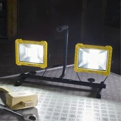 Stanley Twin 60W 4800lm Corded Integrated LED Work Light 13 Stanley Twin 60W 4800lm Corded Integrated LED Work Light -Professional Electrical Lighting Store stanley twin 60w 4800lm corded integrated led work light5020024901713 05i