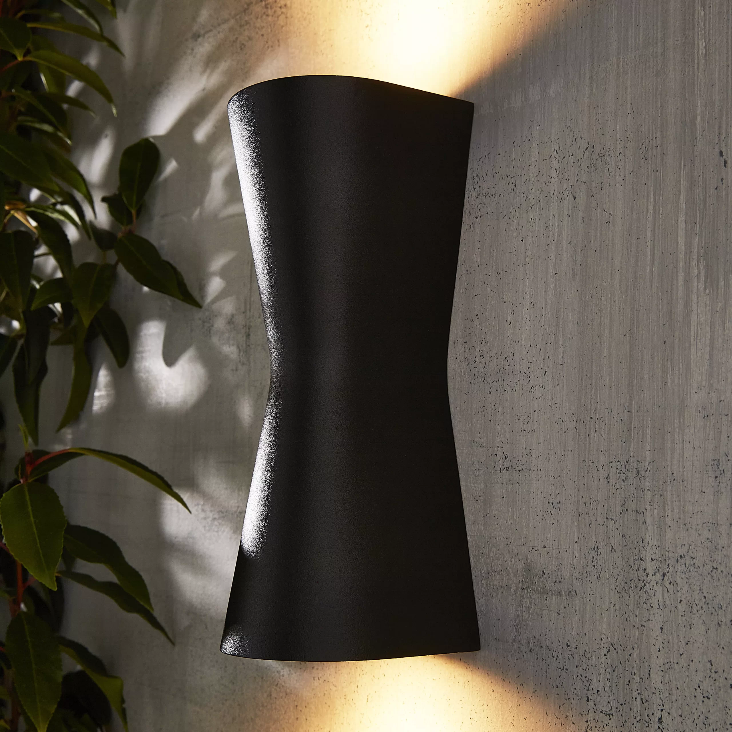 Zinc VANIR Fixed Matt Black Mains-powered LED Outdoor ON/OFF Wall Light (Dia)8cm 3 Zinc VANIR Fixed Matt Black Mains-powered LED Outdoor ON/OFF Wall Light (Dia)8cm